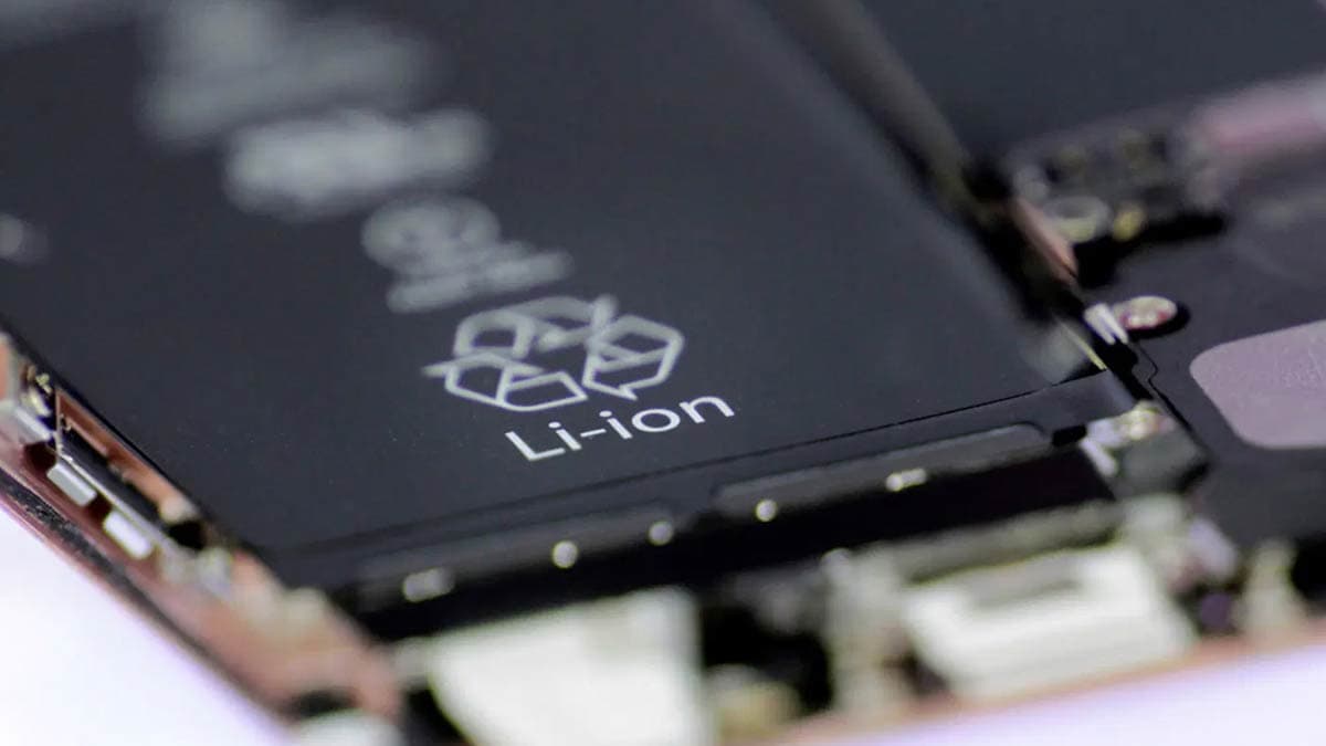 بطاريات الأجهزة الإلكترونية .. ما هي وكيف نحافظ عليها